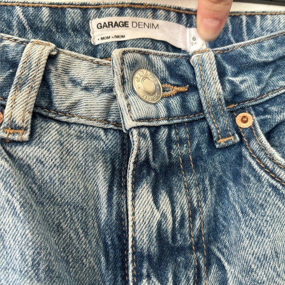 🎉4/30$🎉 Garage Mom Blue Ankle Cropped Jeans – Size 0 👖 - Picture 2 of 4